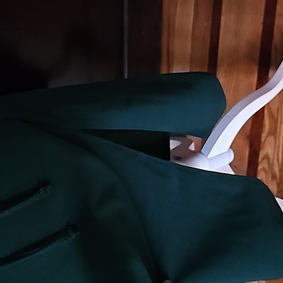 Junior's Dress - Picture 3 of 6